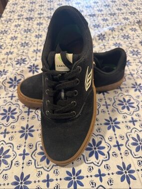 Cariuma Black Suede Low-Top Sneakers with Gum Brown Sole